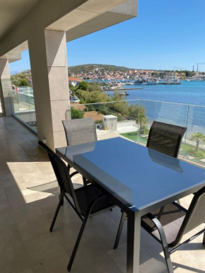 Royal Dutch 10 Trogir